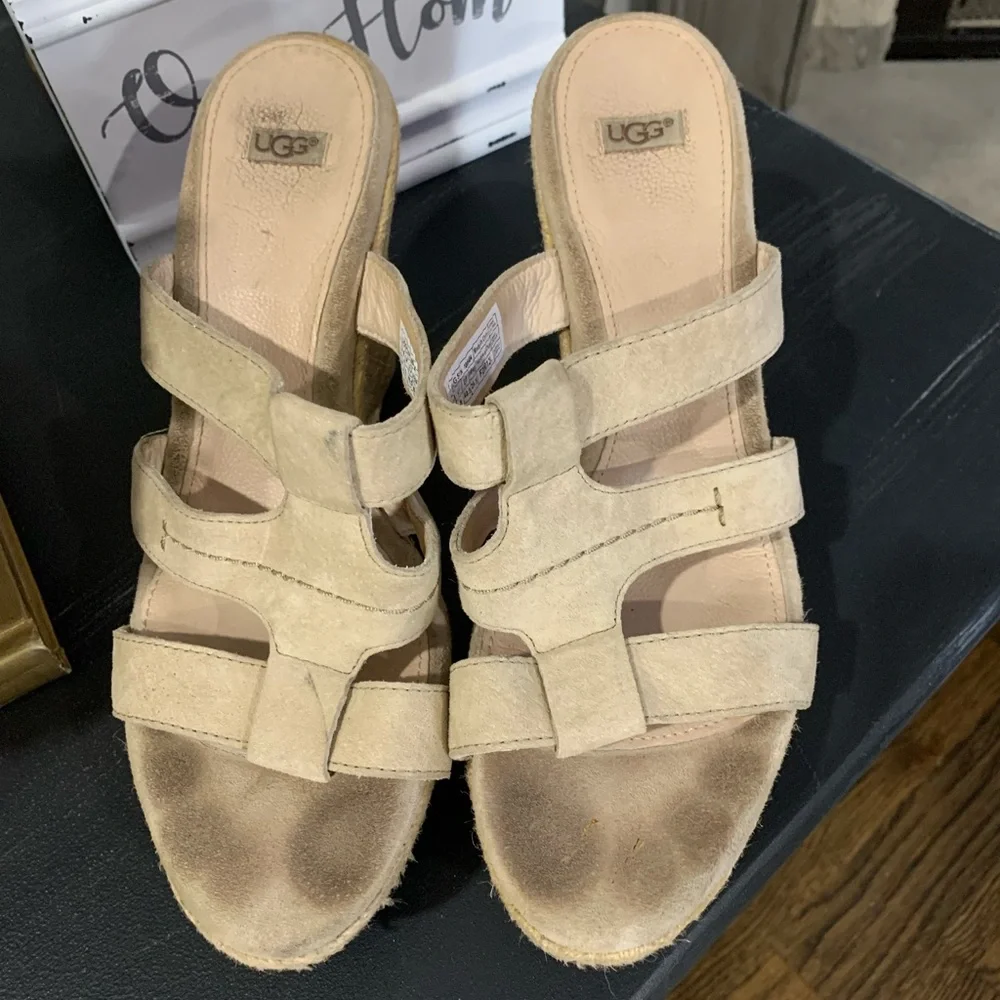 UGG tan suede